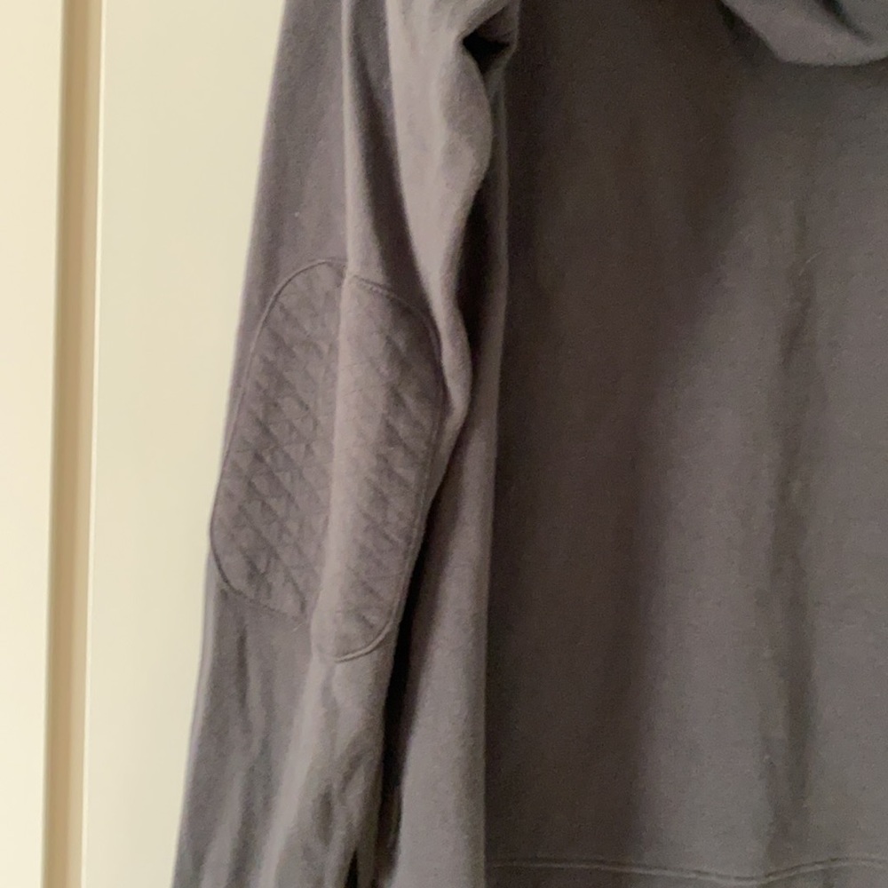Columbia Hoodie - Picture 5 of 6